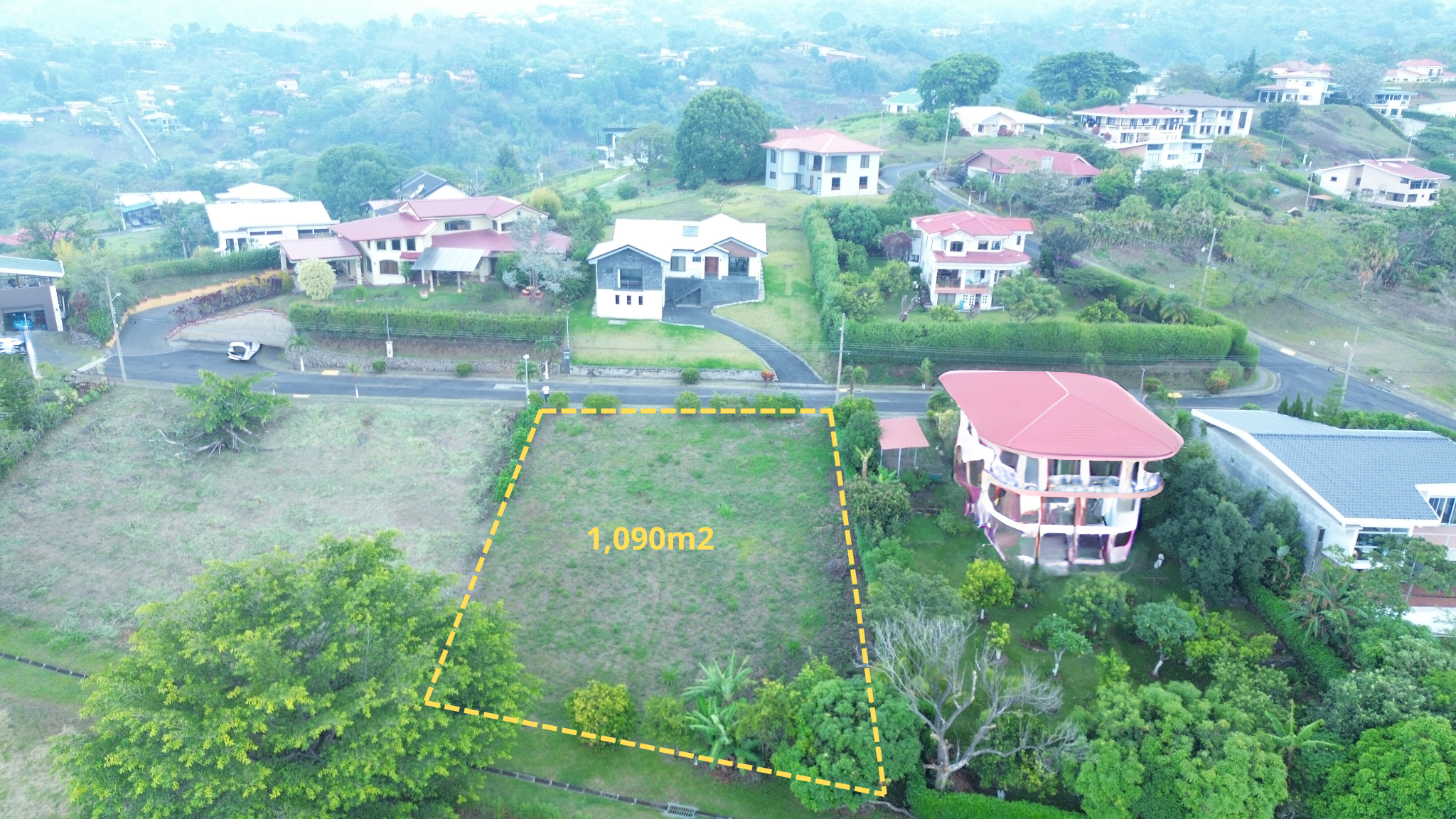 Quarter Acre Property in Exclusive Grecia Gated Community