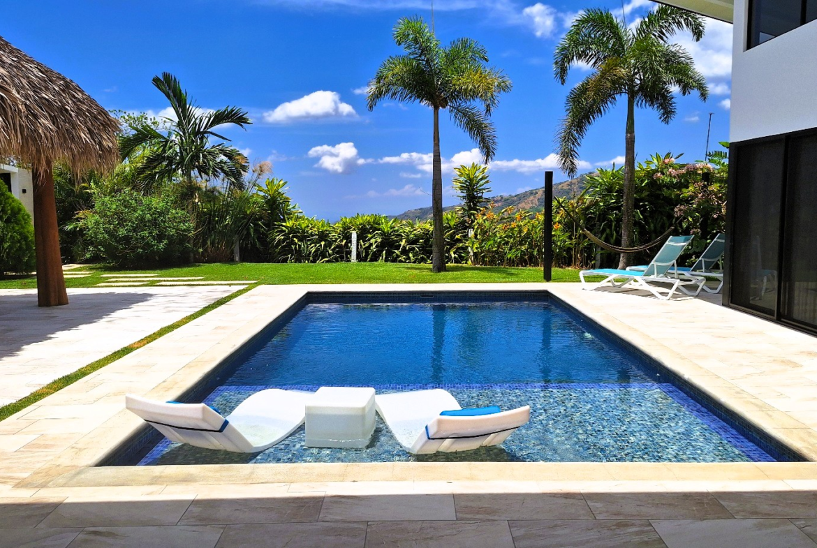 3 BR Modern Atenas Luxury Breathtaking Sunset View Home