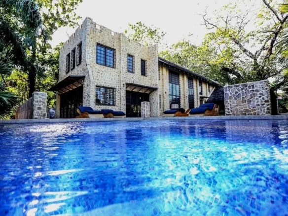 New 3 BR Villas del Mar Luxury Beach Home and Pool