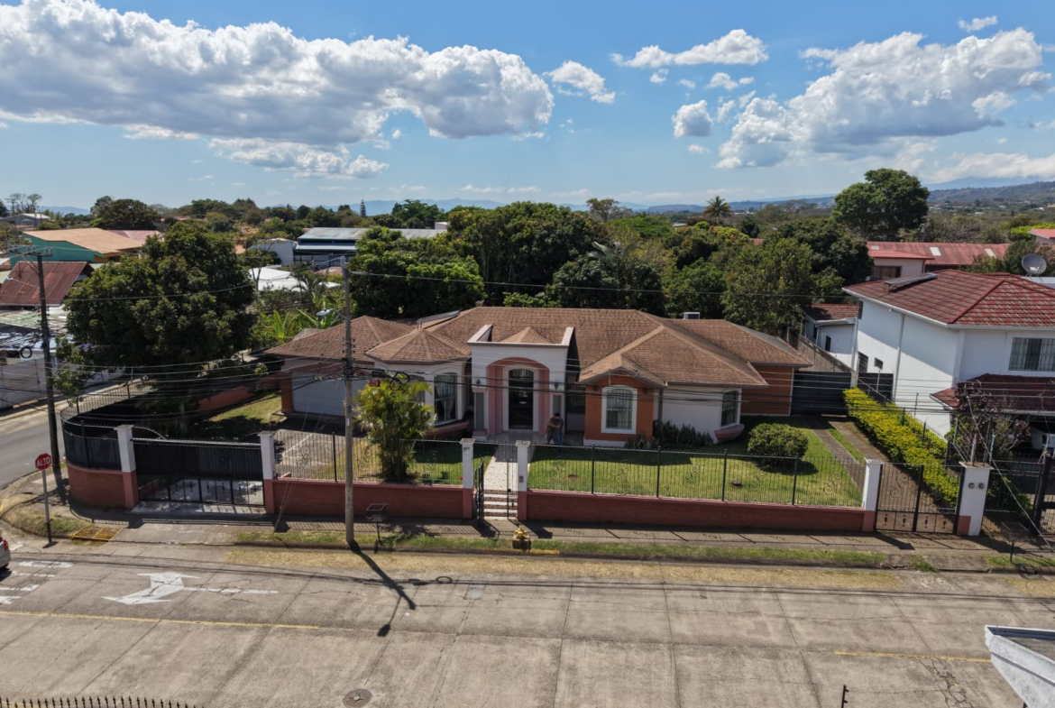 Amazing Luxurious Bariloche Heredia 3 BR House