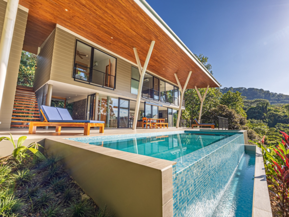 Dominical 4 BR Jungle Paradise with Pool & Ocean Views