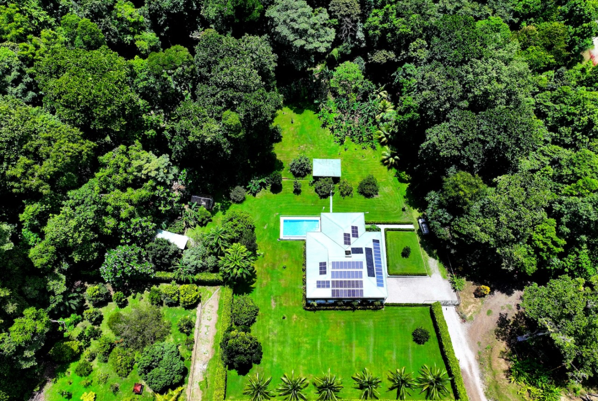 Custom-Built ECO Thermal 3 BR Home near Golfito Bay