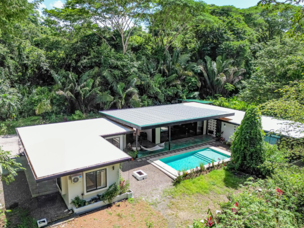 Turnkey Exclusive 3 BR Samara Beach Home + 3 BR Guest