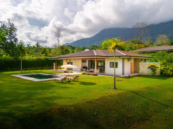 Private 3 BR Ojochal Modern Tropical Oasis