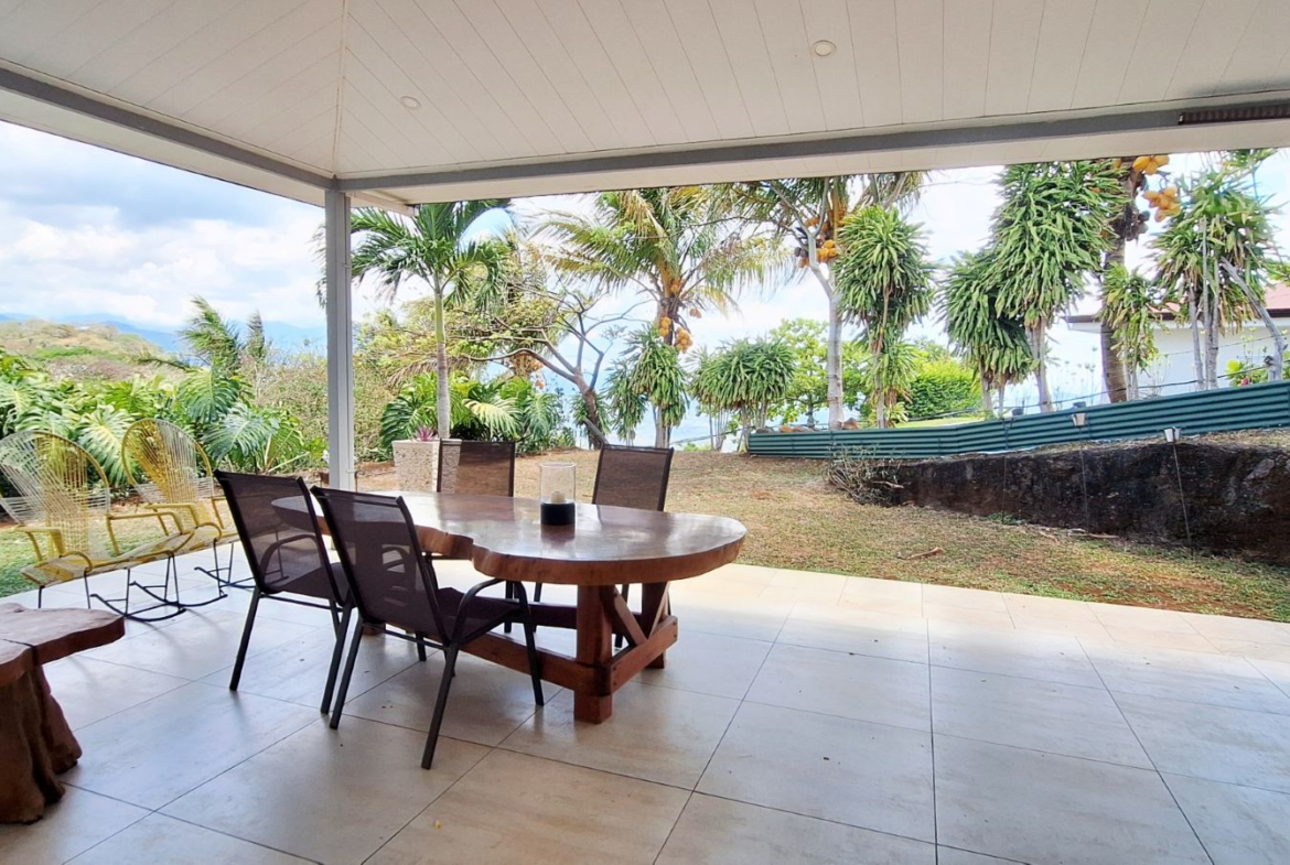 Effortless Atenas 3 BR Community Charm