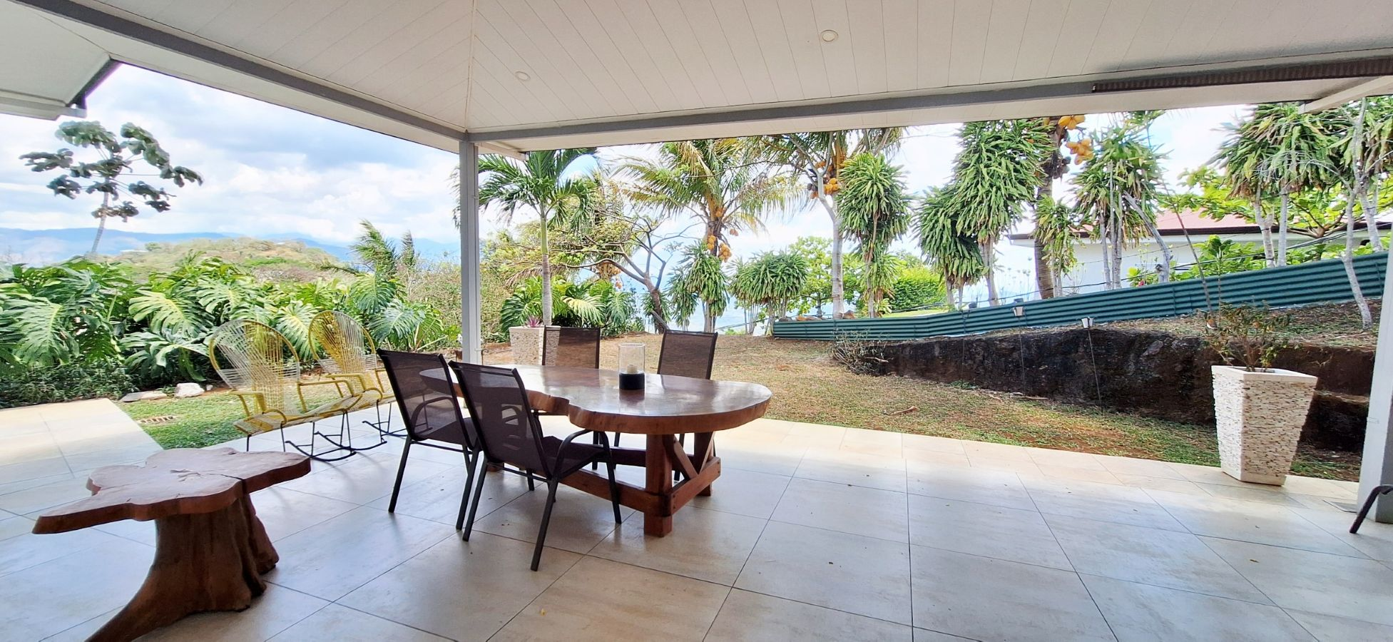 Effortless Atenas 3 BR Community Charm