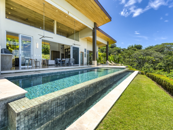 Bella Vista Estates 3 BR Ocean View Luxury Home