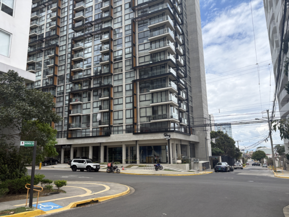 Furnished 2-Bedroom Condo for Sale – 21st Floor | Sky Garden Nunciatura