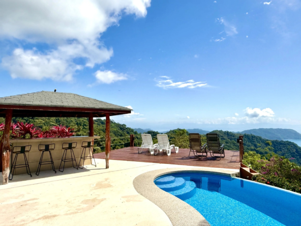 Incredible 4 BR Tropical Mountain Top Estate