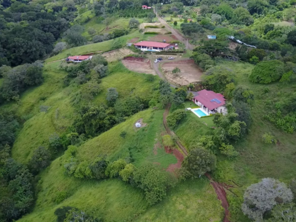 Prime Acreage Atenas Building lot with Stunning Views