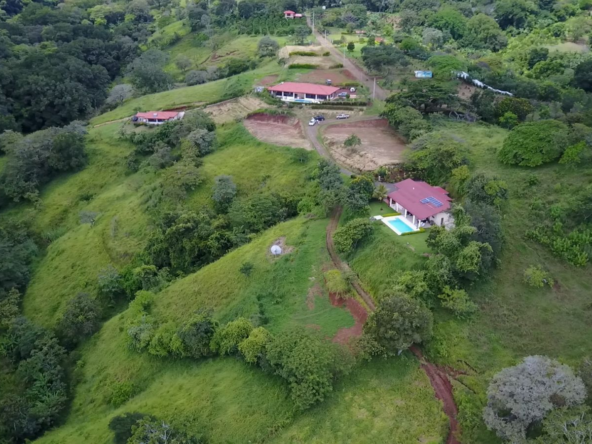 Prime Acreage Atenas Building lot with Stunning Views