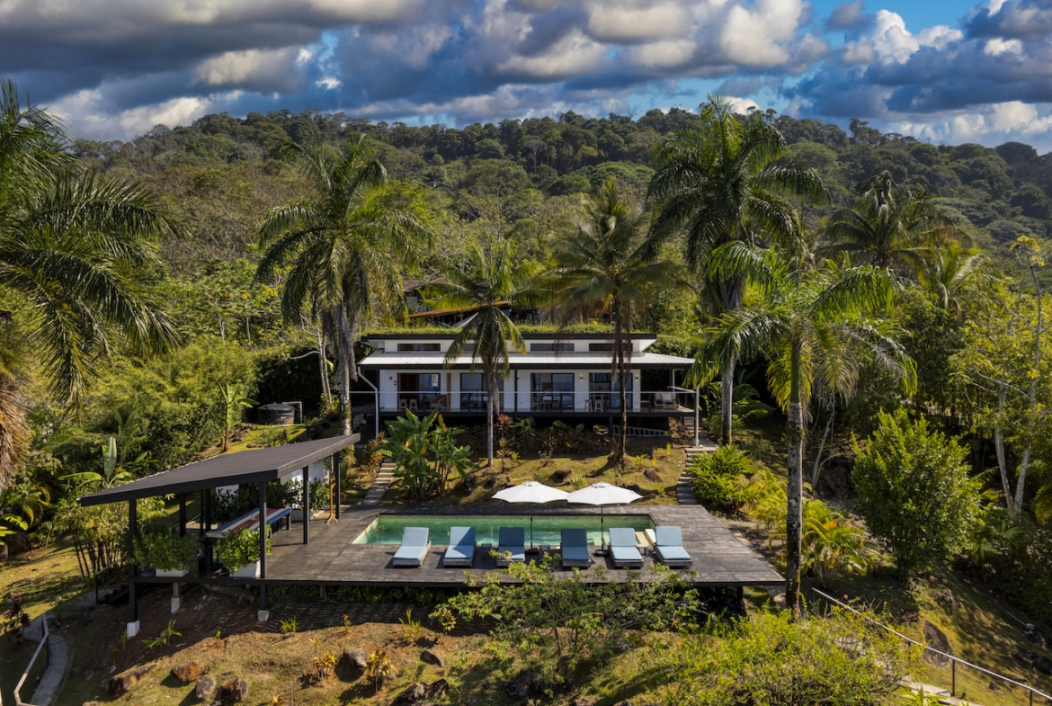 Escaleras Luxury Estate with 4 Villas